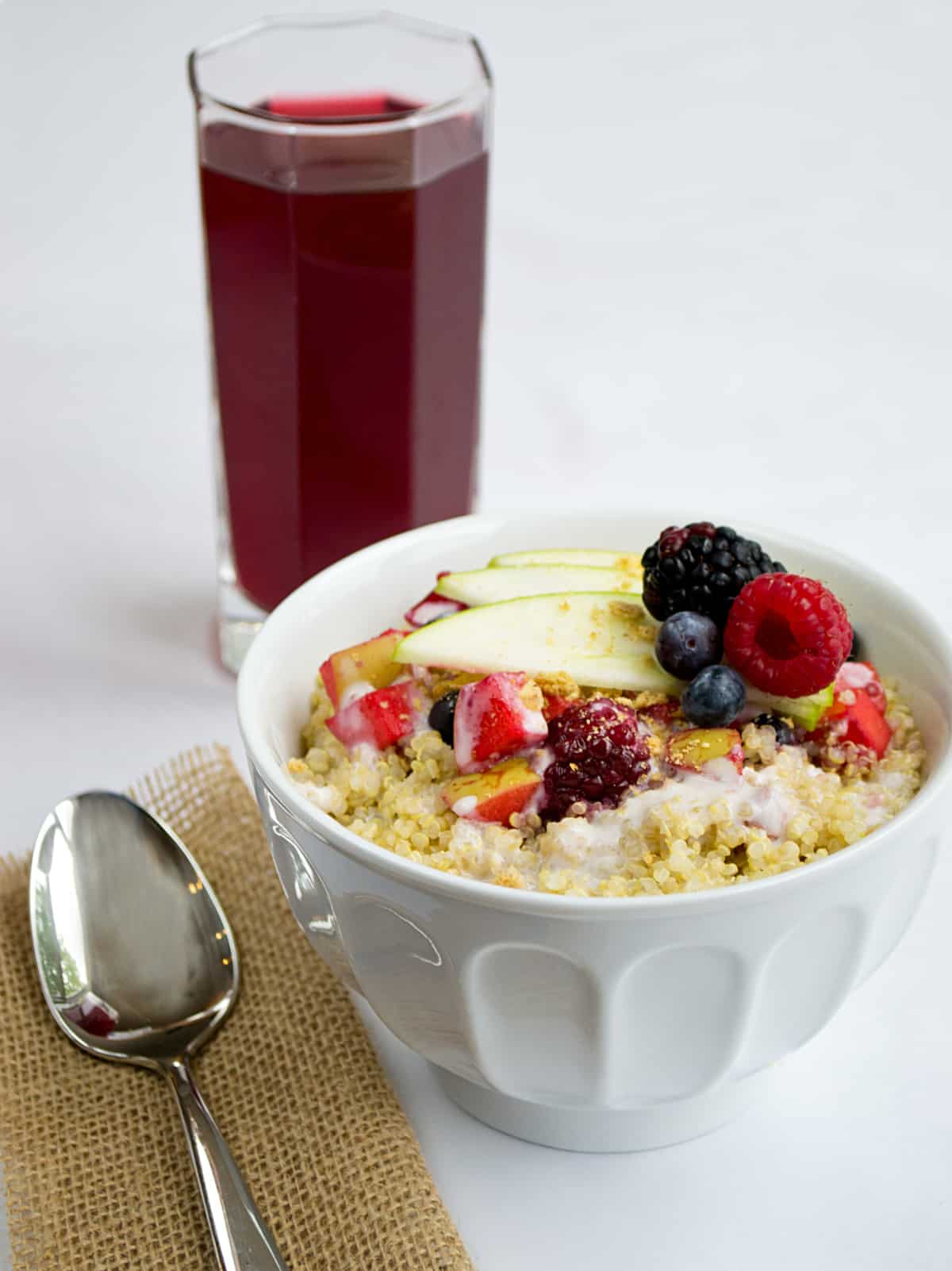 how to make an Apple and Berry Quinoa Crisp Breakfast Bowl