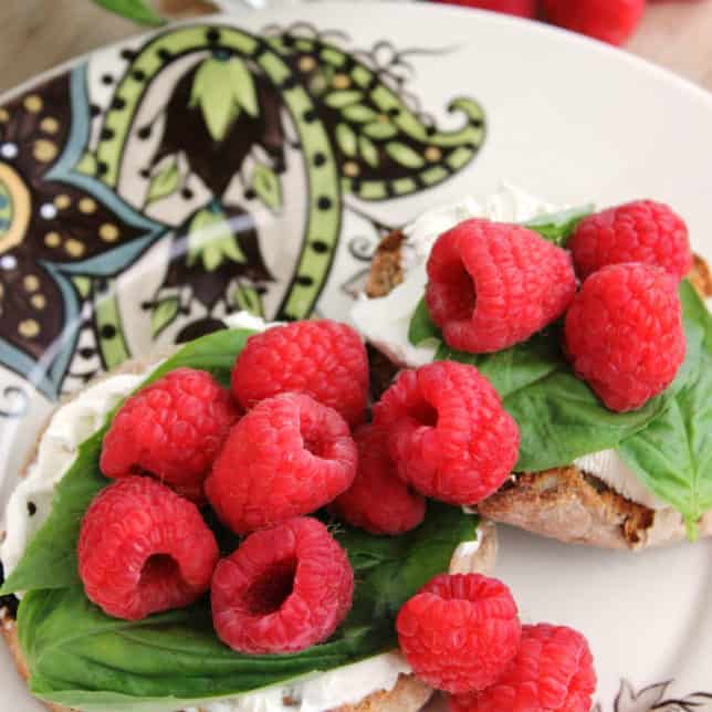 All About Raspberries - How to Pick, Prepare & Store | Healthy Family ...