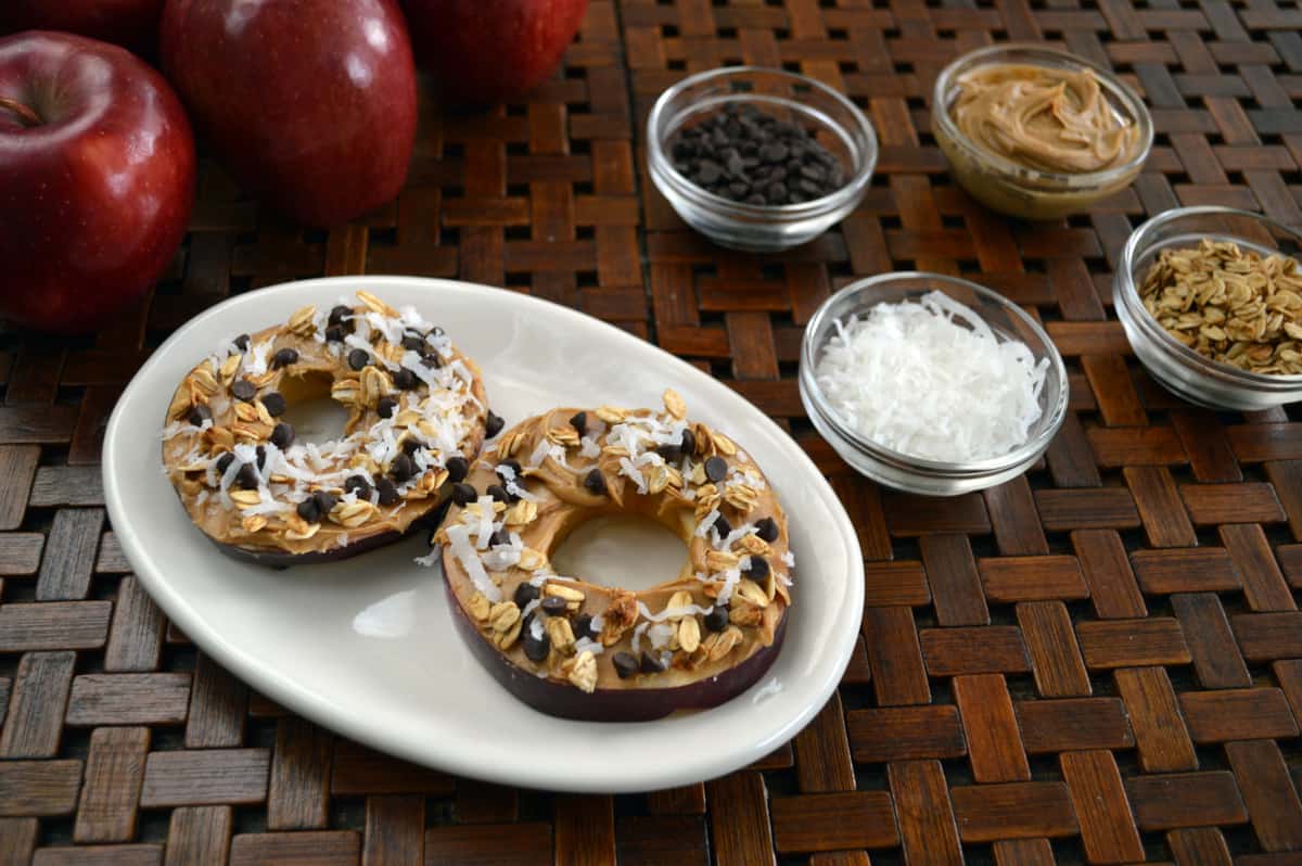 Healthy apple donuts 