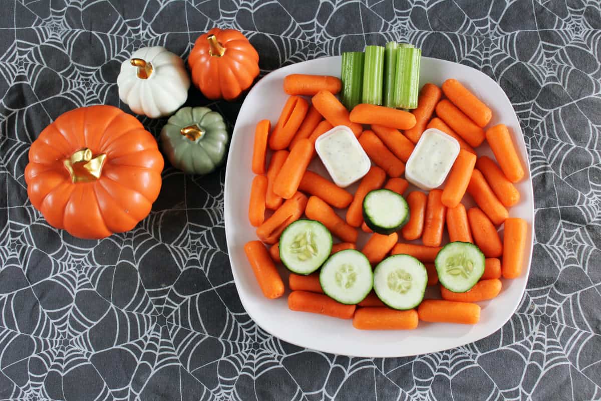 How To Make An Easy Jack o’ Lantern Veggie Tray