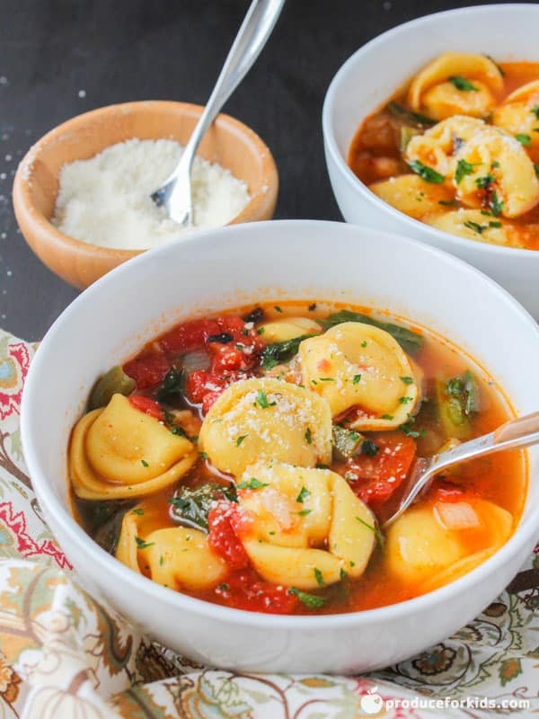 Hearty Vegetable Tortellini Soup