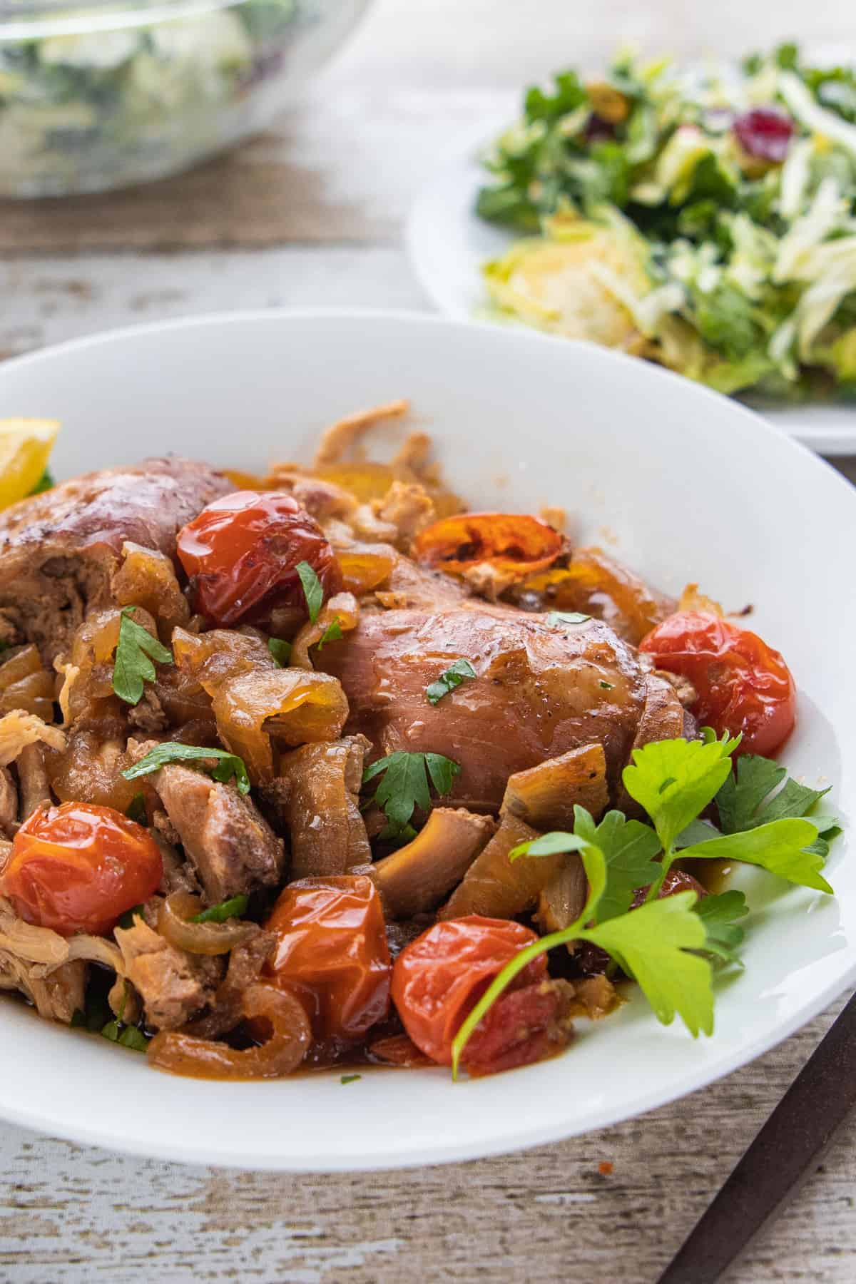 Tasty Slow Cooker Chicken and Tomatoes