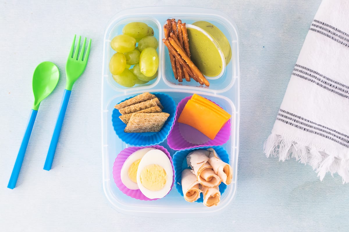 https://healthyfamilyproject.com/wp-content/uploads/2021/06/homemade-lunchables-81.jpg