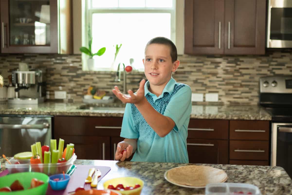 how to make pizza bagel bites 