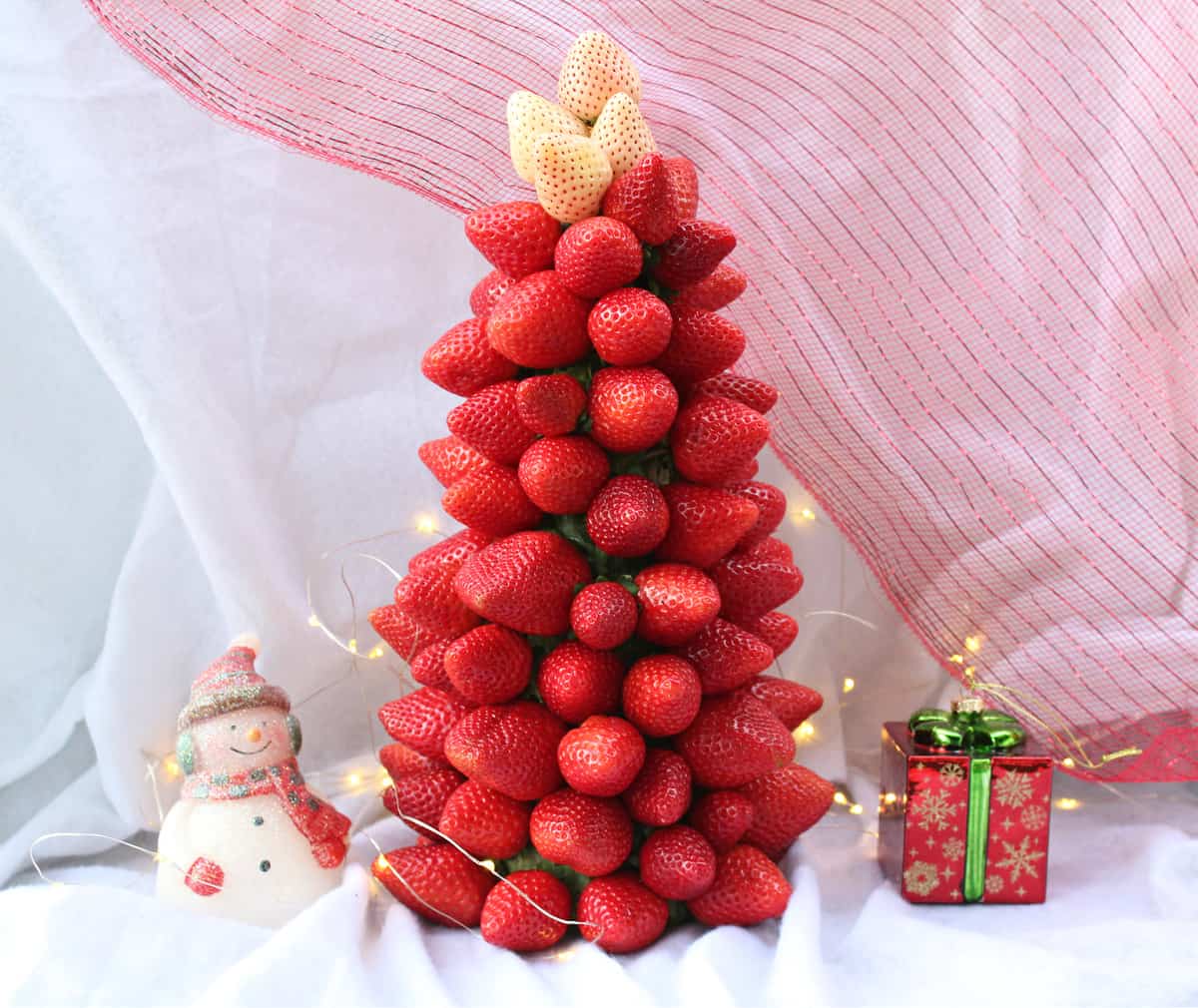 Easy Strawberry Christmas Tree