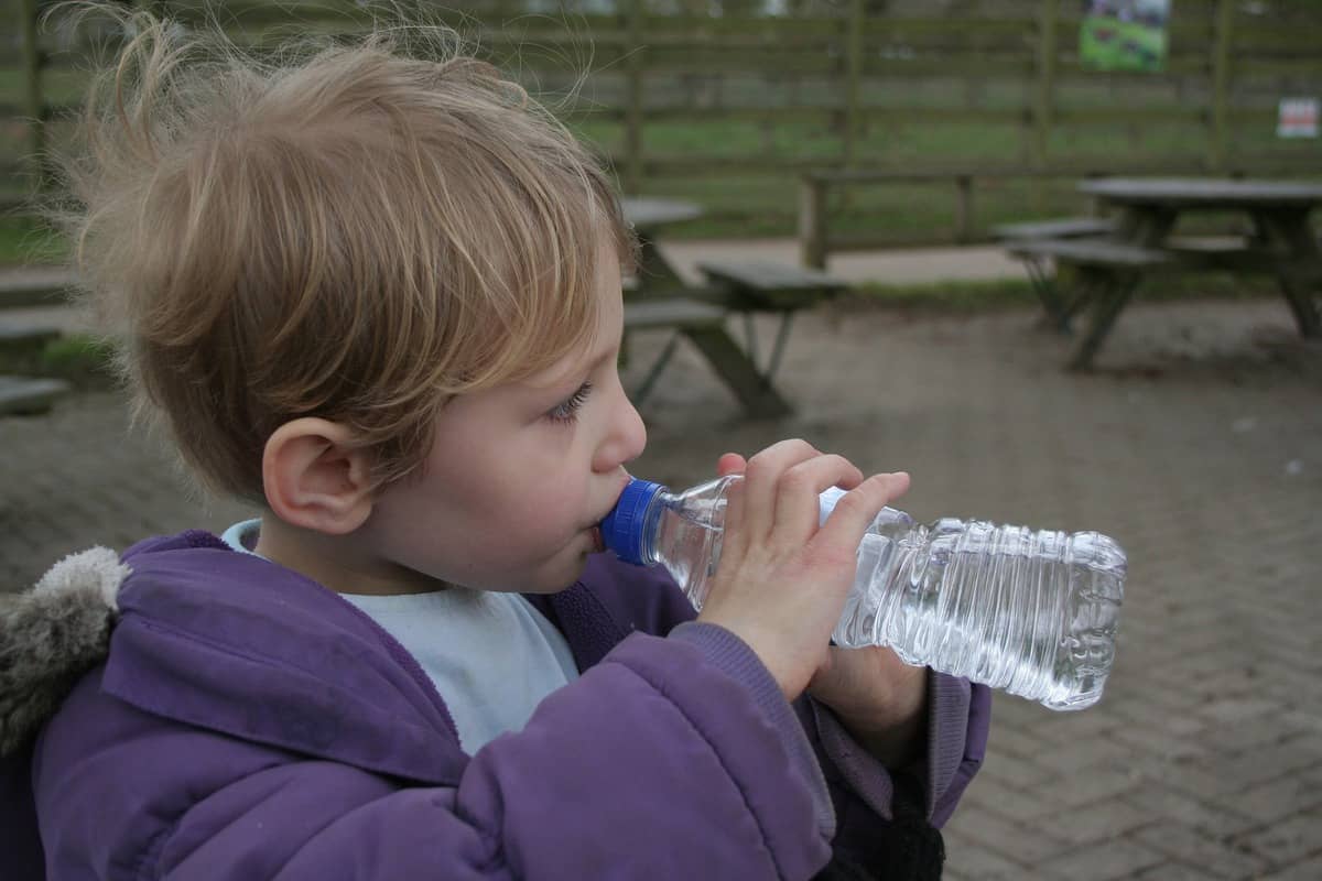 how much water should kids drink