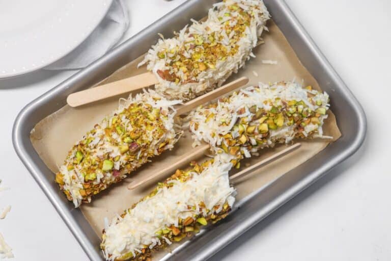 Frozen-Banana-Yogurt-Crunch-Pops
