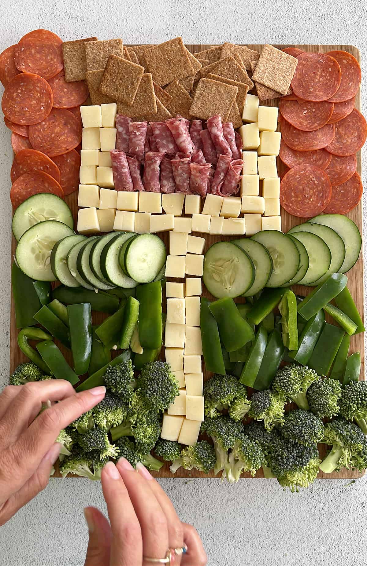 How To Make A Tailgating Snack Board