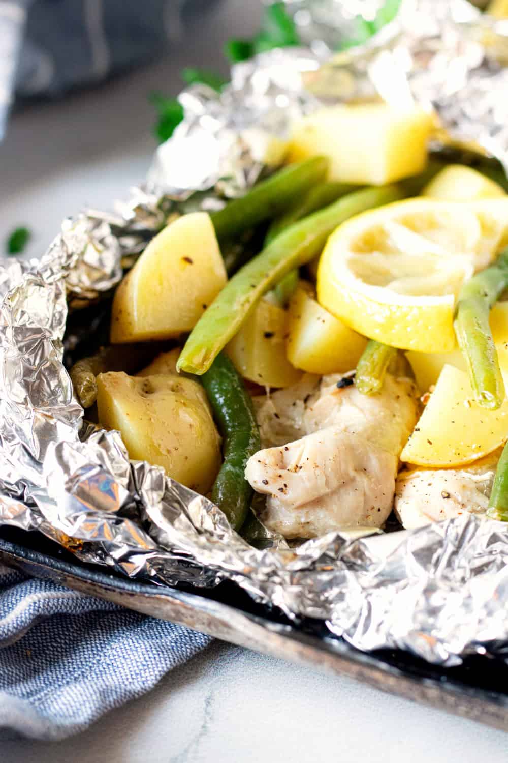 Healthy Lemon Chicken & Veggies Foil Packets