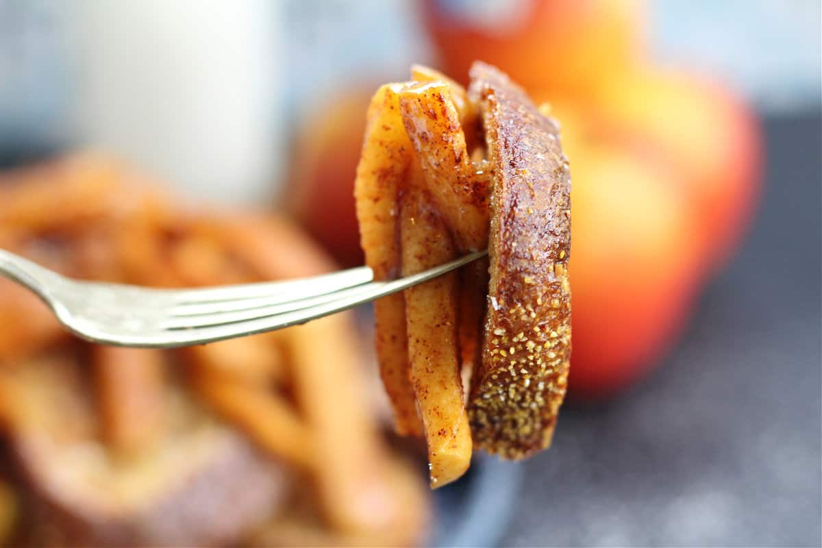 Healthy Apple Cinnamon French Toast