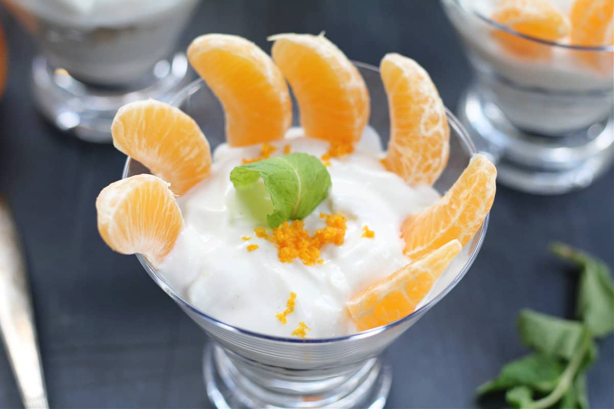 Tasty Healthy Yogurt Parfaits with Mandarins