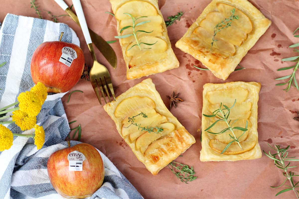 Upside Down Apple Puff Pastry - Healthy Family Project | Easy Apple Tarts