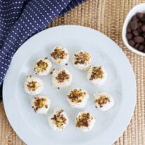 Chocolate Pistachio Frozen Banana Bites